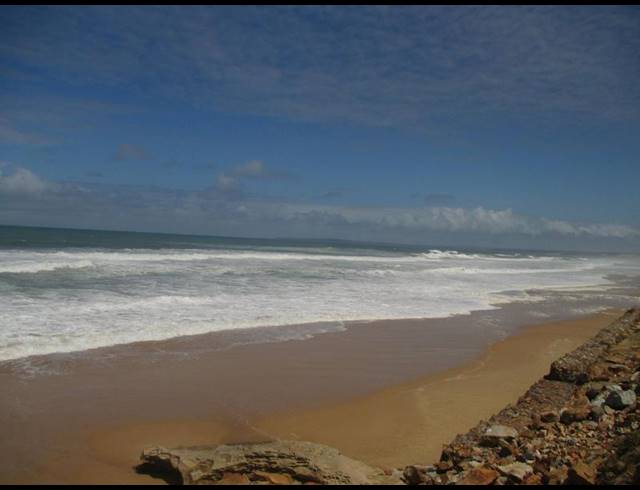 LAND FOR SALE IN DANA BAY